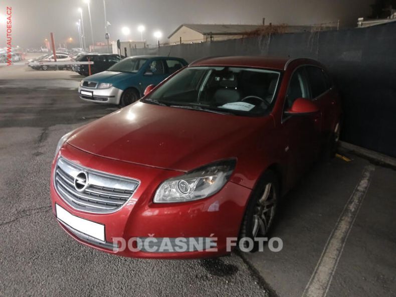Opel Insignia - hlavní foto