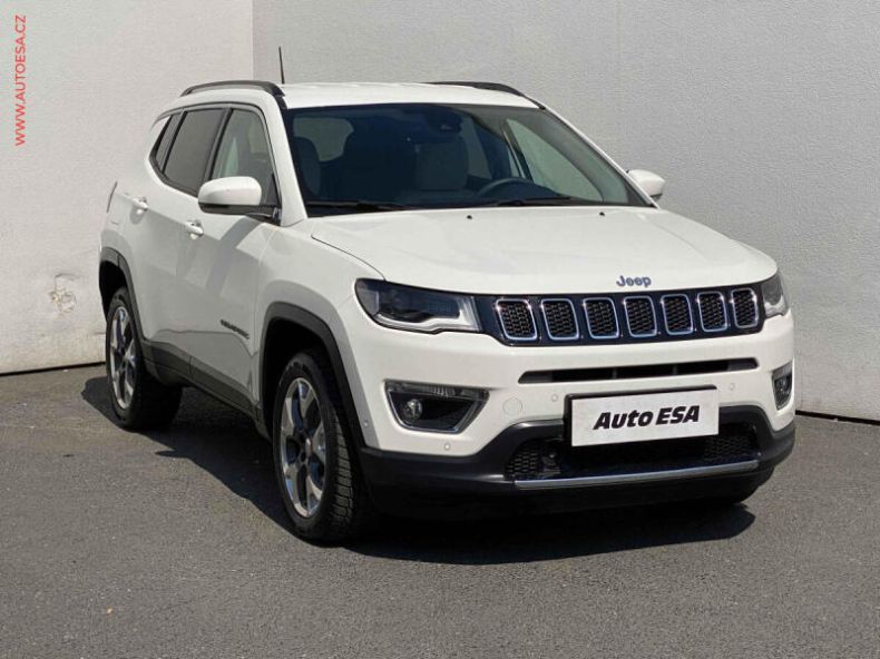 Jeep Compass - hlavní foto