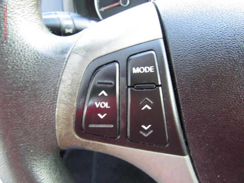 Hyundai i30 - hlavní fotka