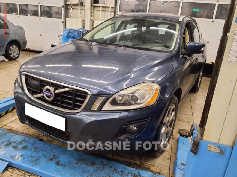 Volvo XC60 - hlavní foto