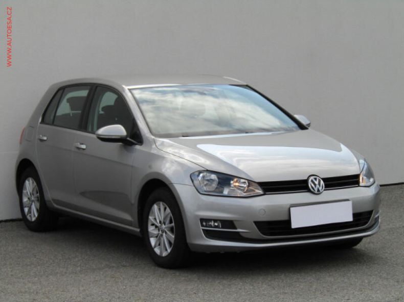 Volkswagen Golf - hlavní foto