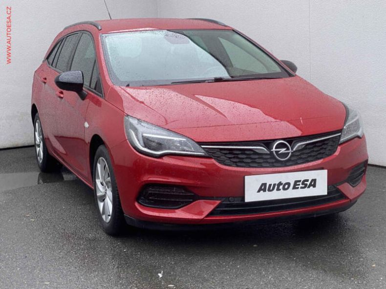 Opel Astra - hlavní foto