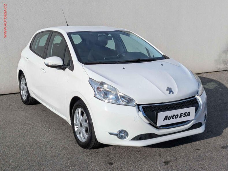 Peugeot 208 - hlavní foto
