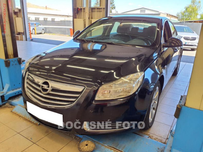Opel Insignia - hlavní foto
