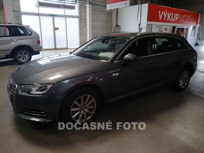 Audi A4 - hlavní foto