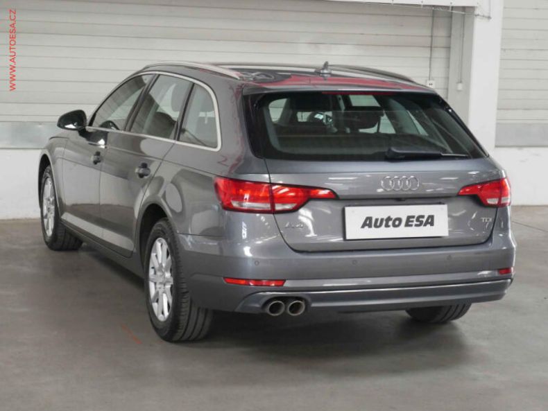 Audi A4 - hlavní fotka