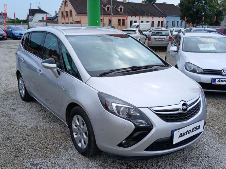 Opel Zafira - hlavní foto