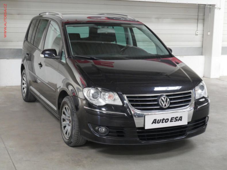 Volkswagen Touran - hlavní fotka inzerátu