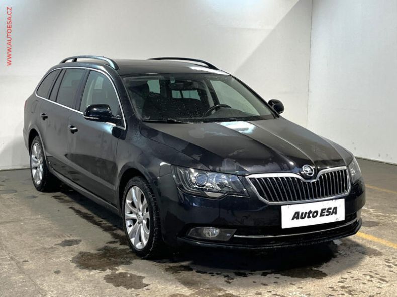 Škoda Superb - hlavní foto