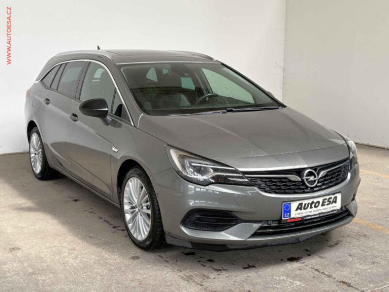 Opel Astra - hlavní foto
