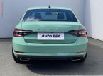 Škoda Superb - fotka číslo 4