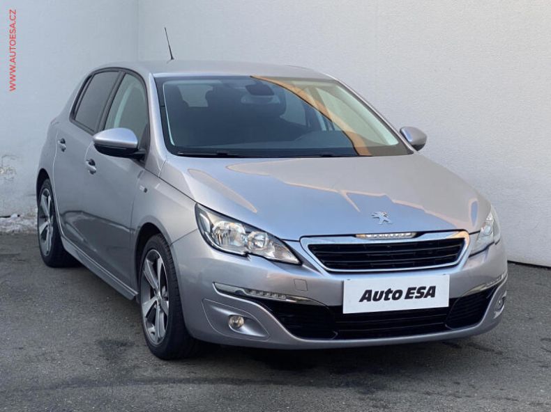 Peugeot 308 - hlavní foto