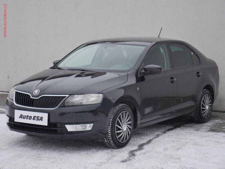 Škoda Rapid - hlavní fotka