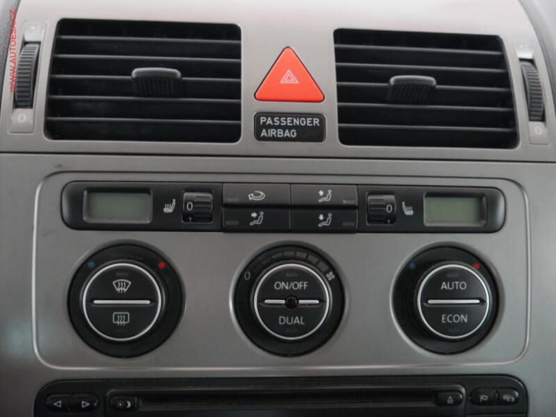 Volkswagen Touran - hlavní fotka