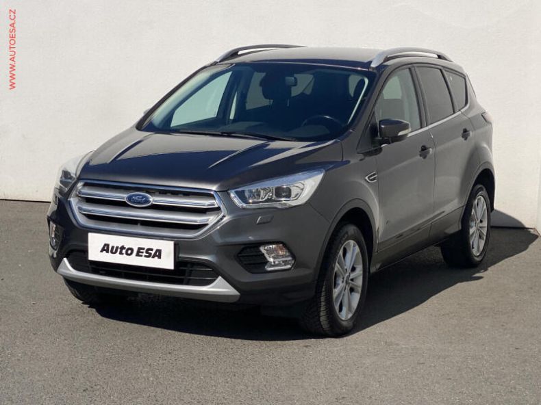 Ford Kuga - hlavní fotka