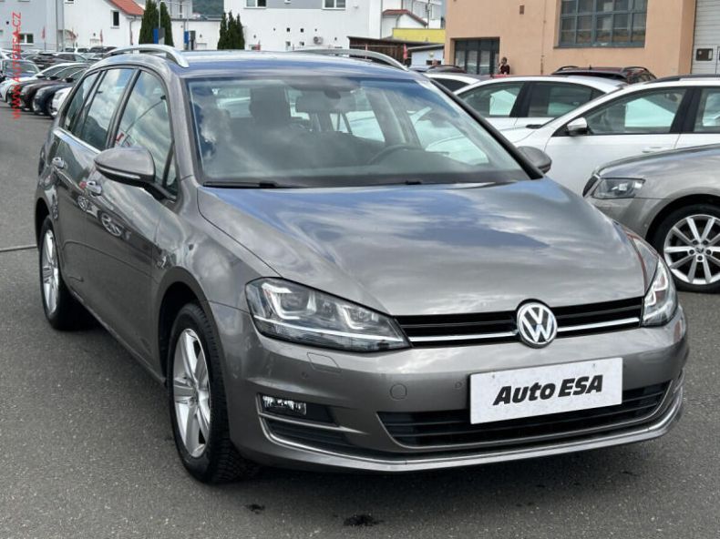 Volkswagen Golf - hlavní foto