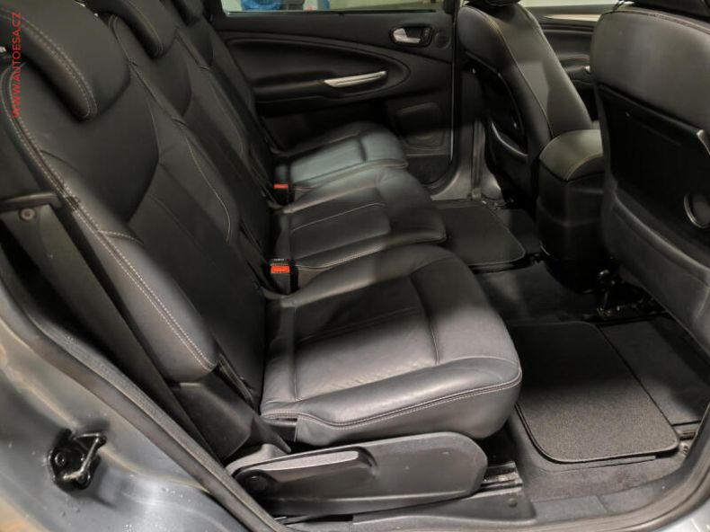 Ford S-MAX - hlavní fotka