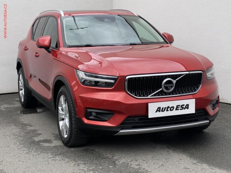 Volvo XC40 - hlavní foto