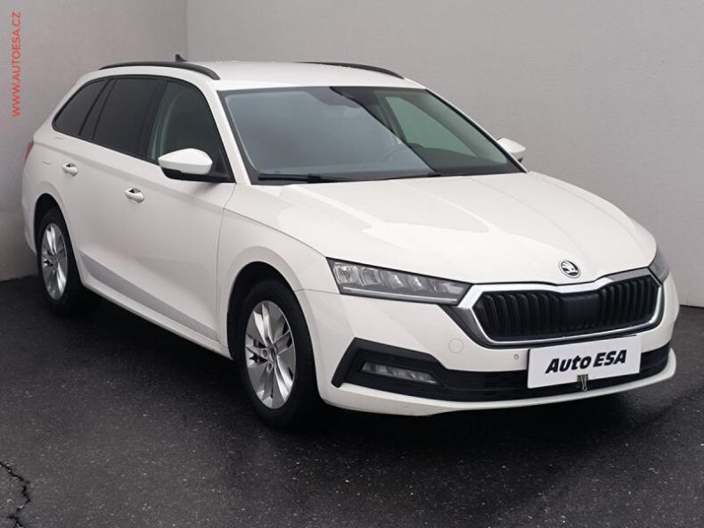 Škoda Octavia - hlavní fotka