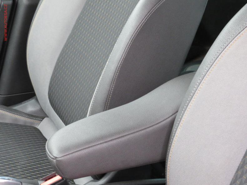 Opel Crossland X - hlavní fotka