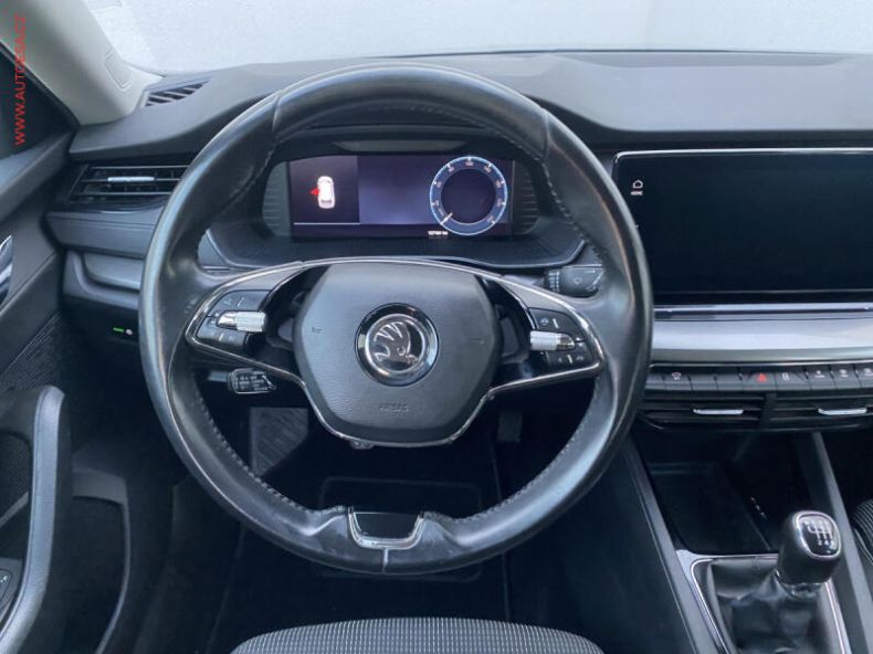 Škoda Octavia - hlavní fotka