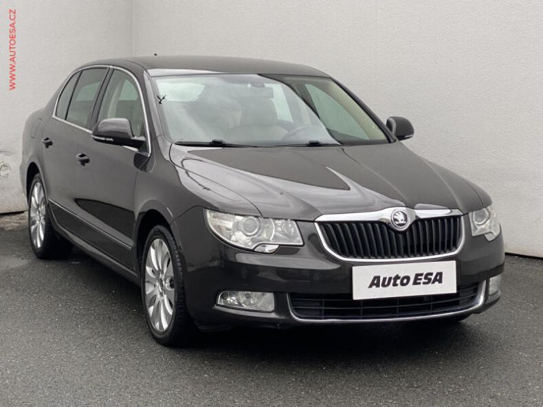 Škoda Superb - hlavní foto