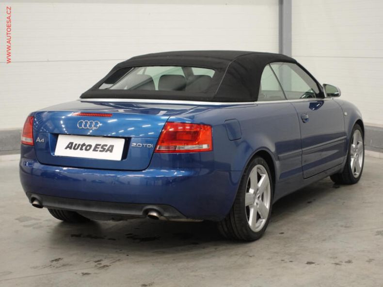 Audi A4 - hlavní fotka