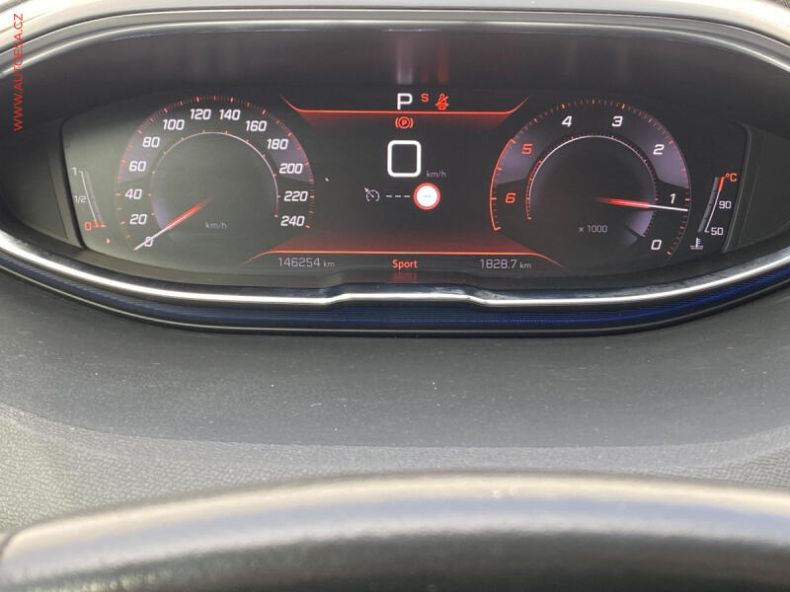 Peugeot 3008 - hlavní fotka