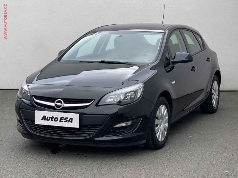 Opel Astra - hlavní fotka