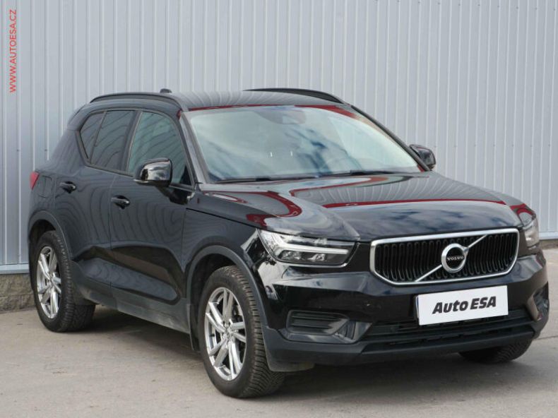 Volvo XC40 - hlavní foto