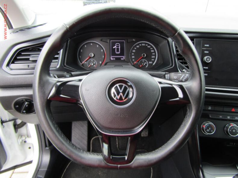Volkswagen T-Roc - hlavní fotka