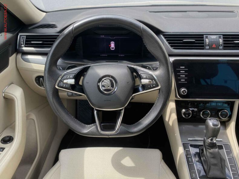 Škoda Superb - hlavní fotka