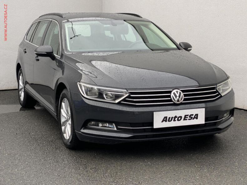 Volkswagen Passat - hlavní fotka inzerátu