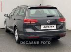 Volkswagen Passat - fotka číslo 5