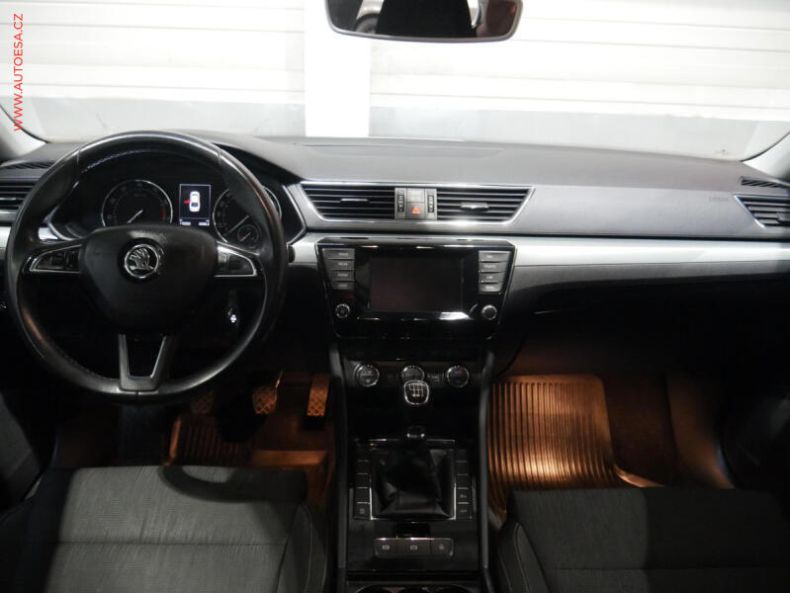 Škoda Superb - hlavní fotka
