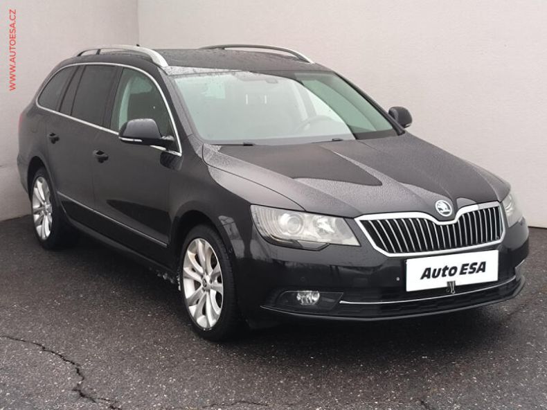 Škoda Superb - hlavní foto