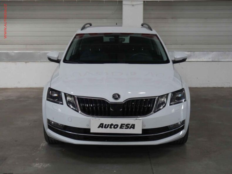 Škoda Octavia - hlavní fotka