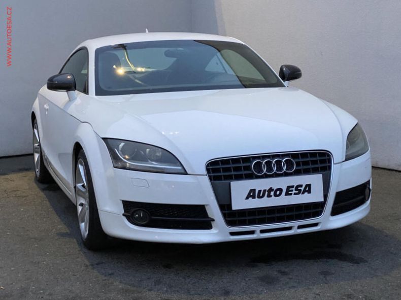 Audi TT - hlavní foto
