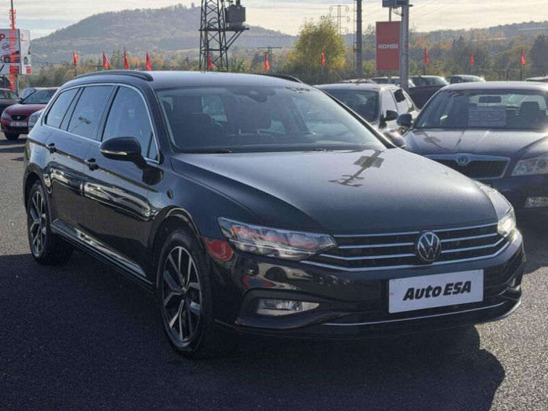Volkswagen Passat - hlavní foto