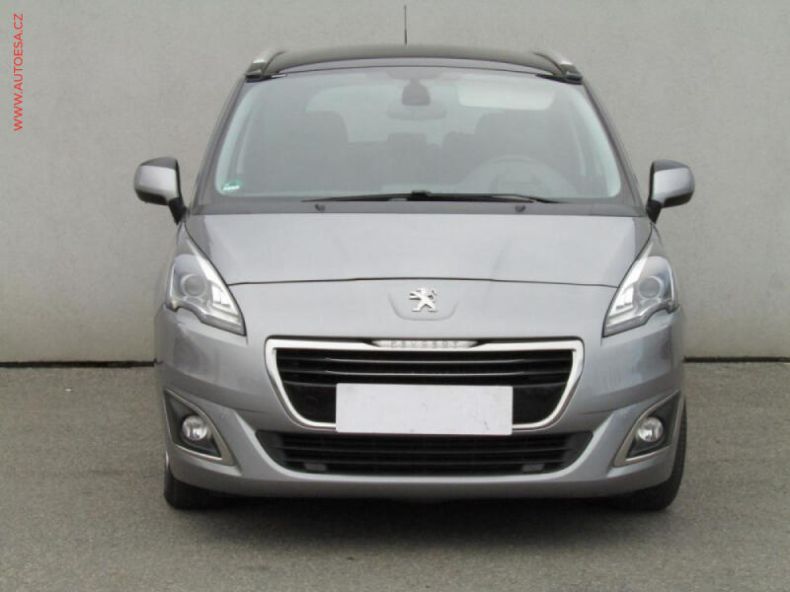 Peugeot 5008 - hlavní fotka