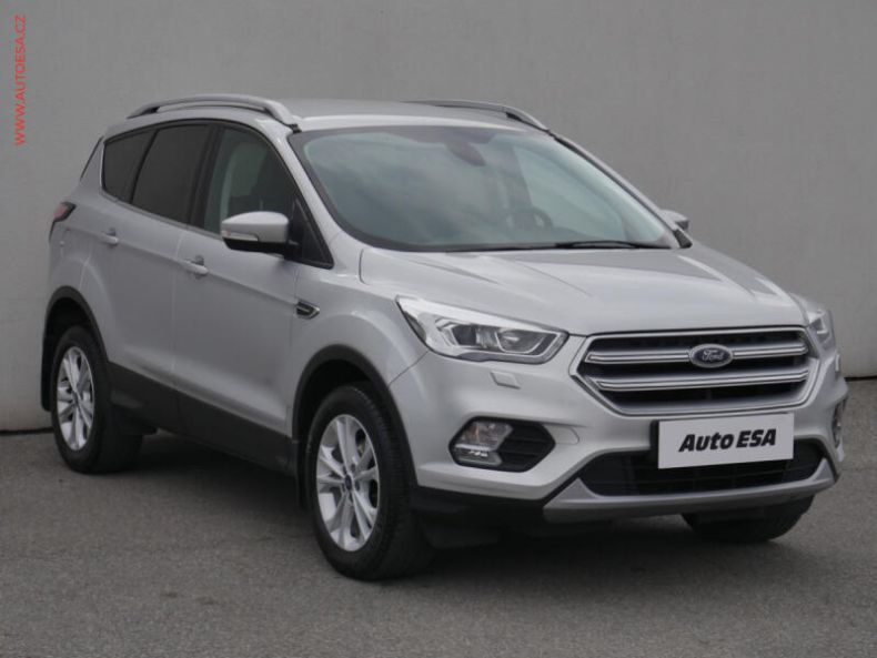 Ford Kuga - hlavní foto