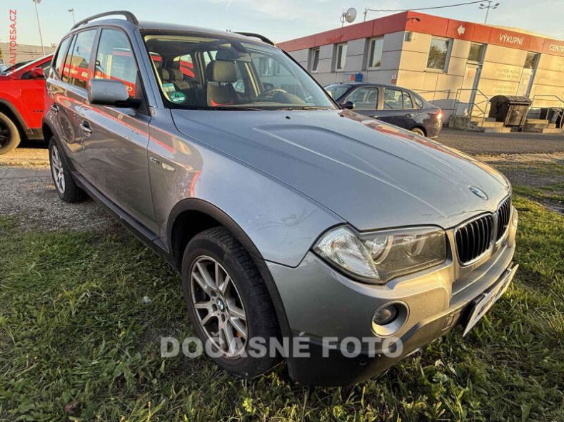 BMW X3 - hlavní foto