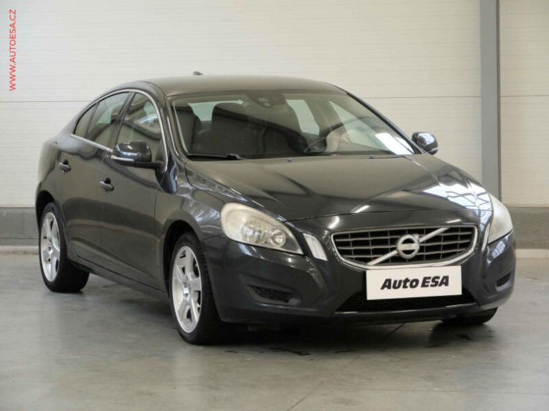 Volvo S60 - hlavní fotka inzerátu