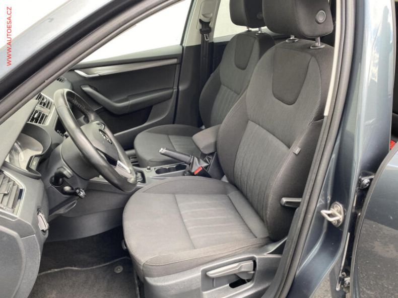 Škoda Octavia - hlavní fotka