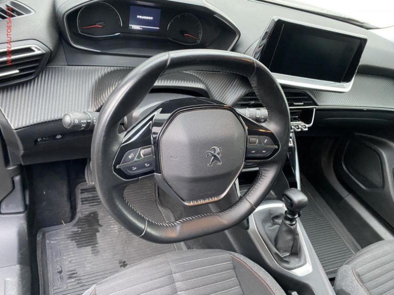 Peugeot 2008 - hlavní fotka