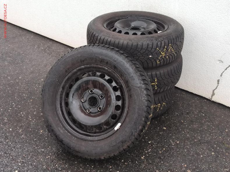 Škoda Octavia - hlavní fotka