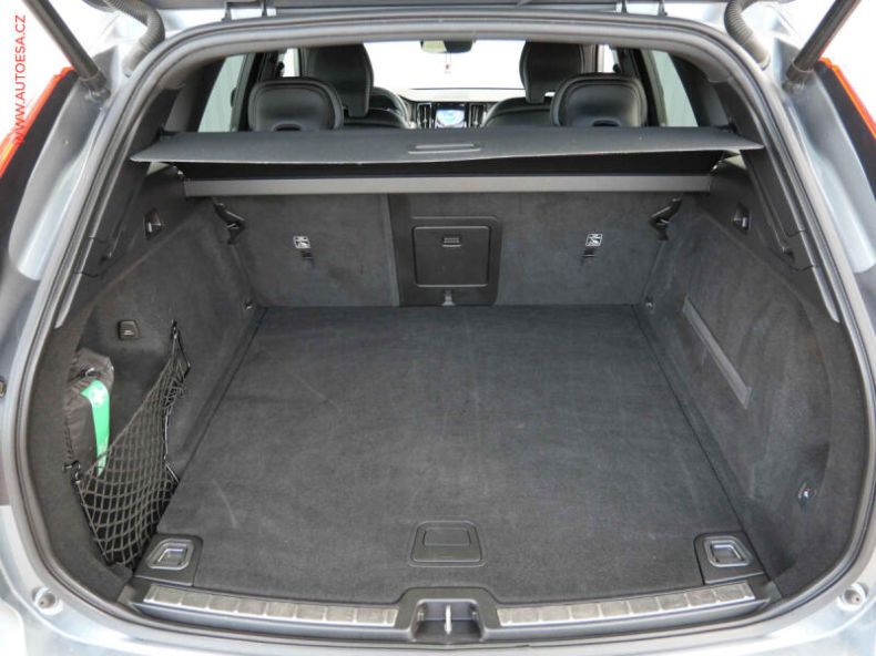 Volvo XC60 - hlavní fotka