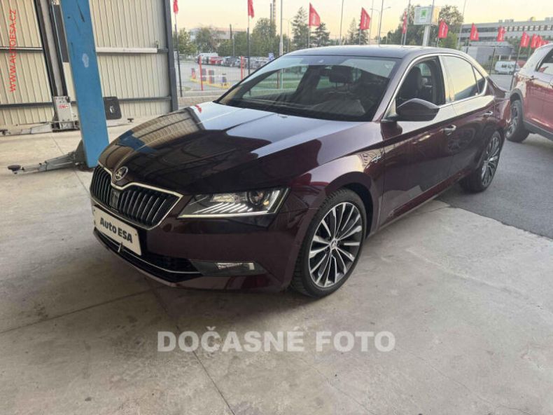 Škoda Superb - hlavní foto