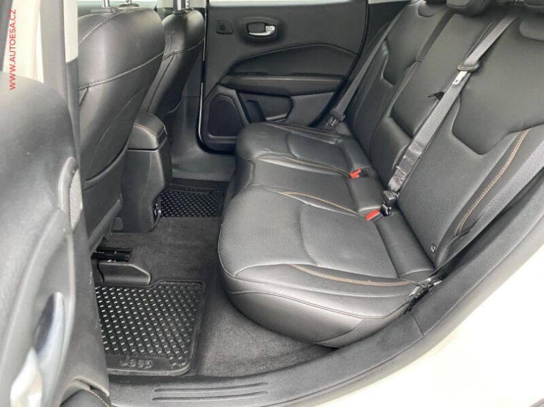 Jeep Compass - hlavní fotka