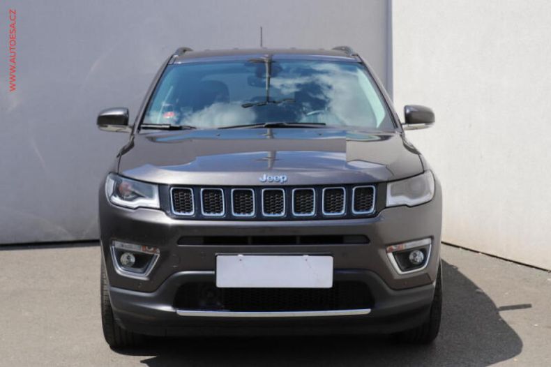 Jeep Compass - hlavní fotka